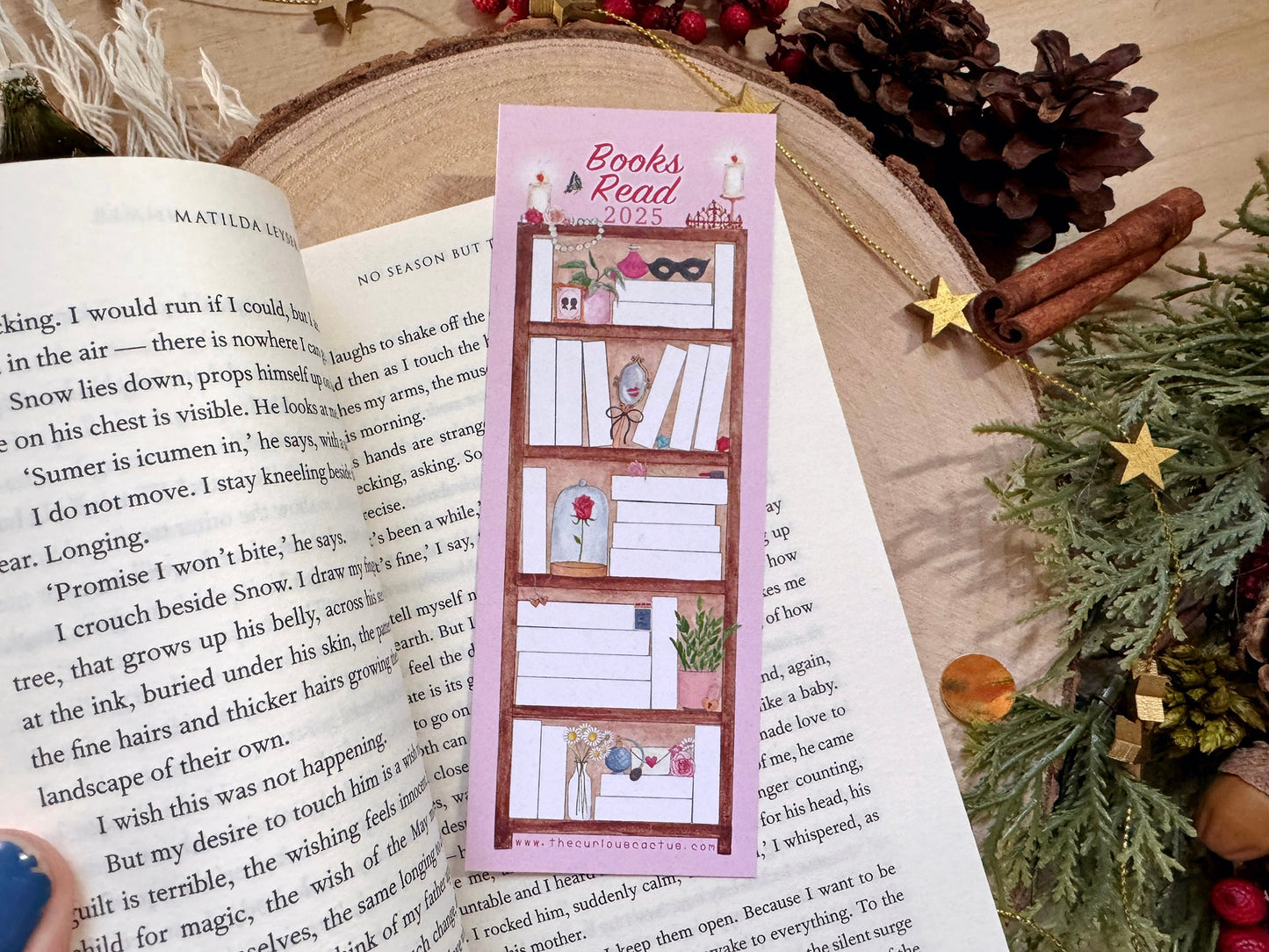 2025 - Romance 50 Book Reading Tracker Bookmark